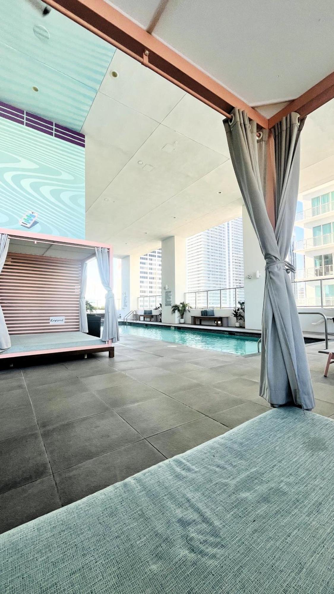 Heart Of Downtown Miami Studio Pool & Gym Lägenhet Exteriör bild