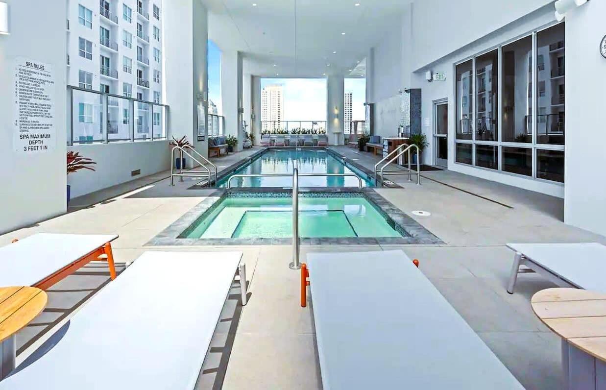 Heart Of Downtown Miami Studio Pool & Gym Lägenhet Exteriör bild